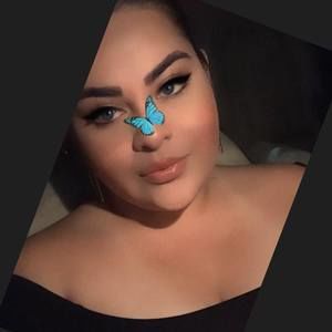 Meet your Posher, Alejandra